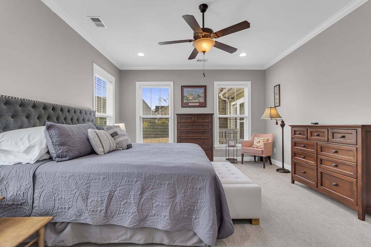 1022 Legacy Lane Photo 28