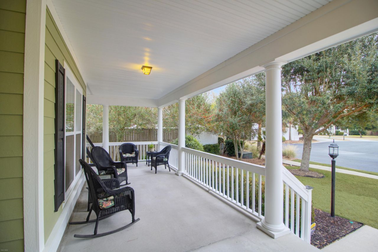 1022 Legacy Lane Photo 3