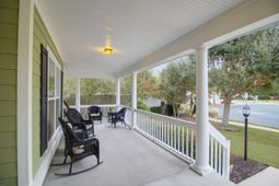 1022 Legacy Lane photo 4