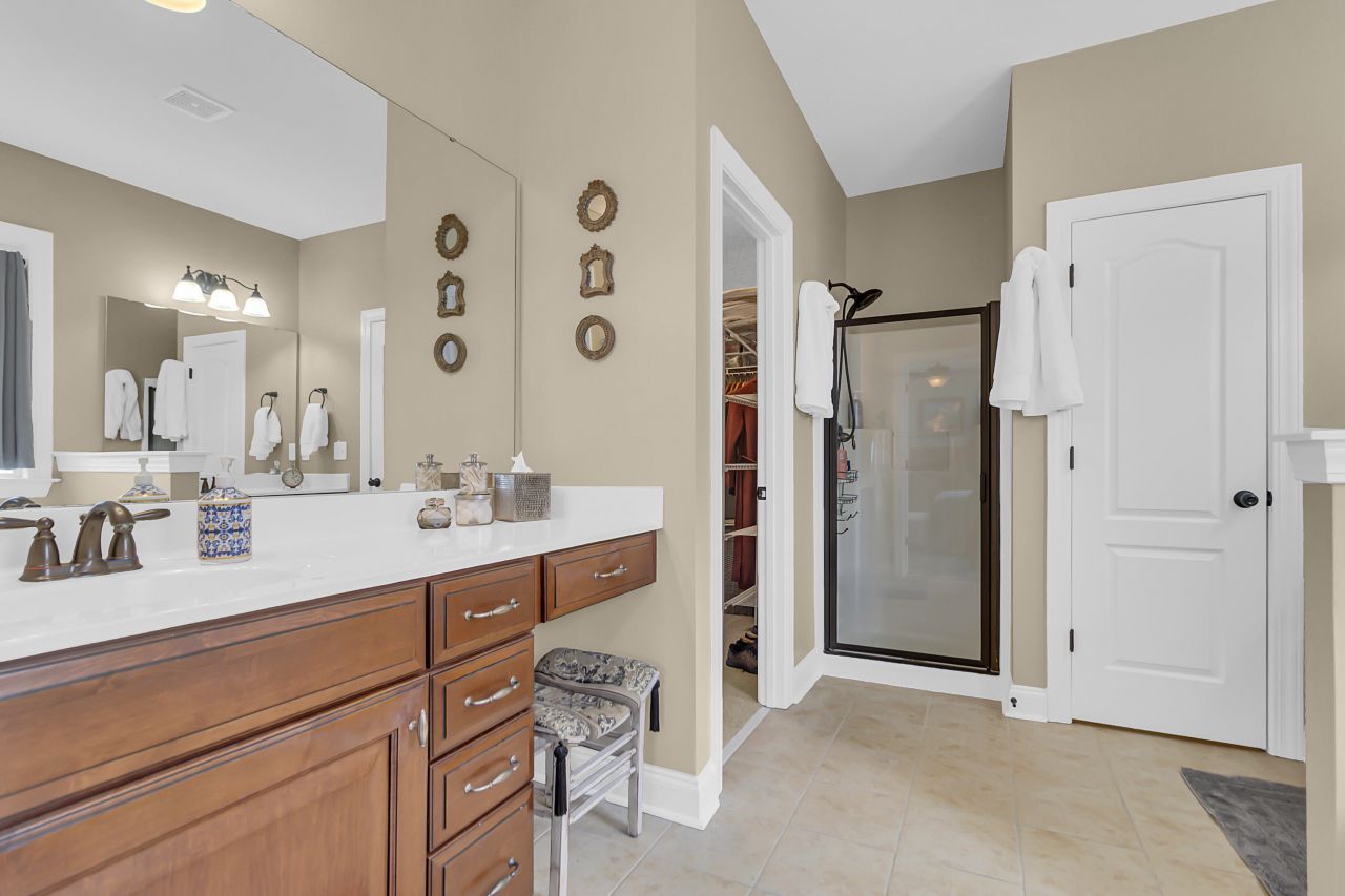 1022 Legacy Lane Photo 30