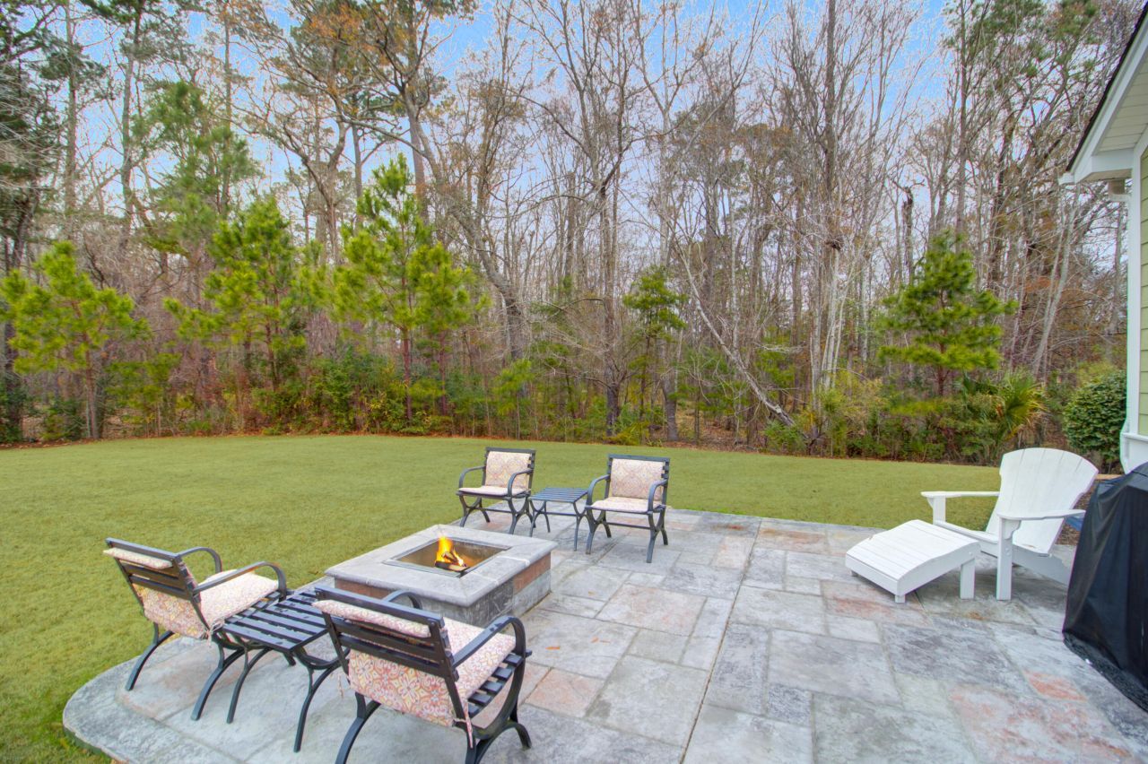 1022 Legacy Lane Photo 47