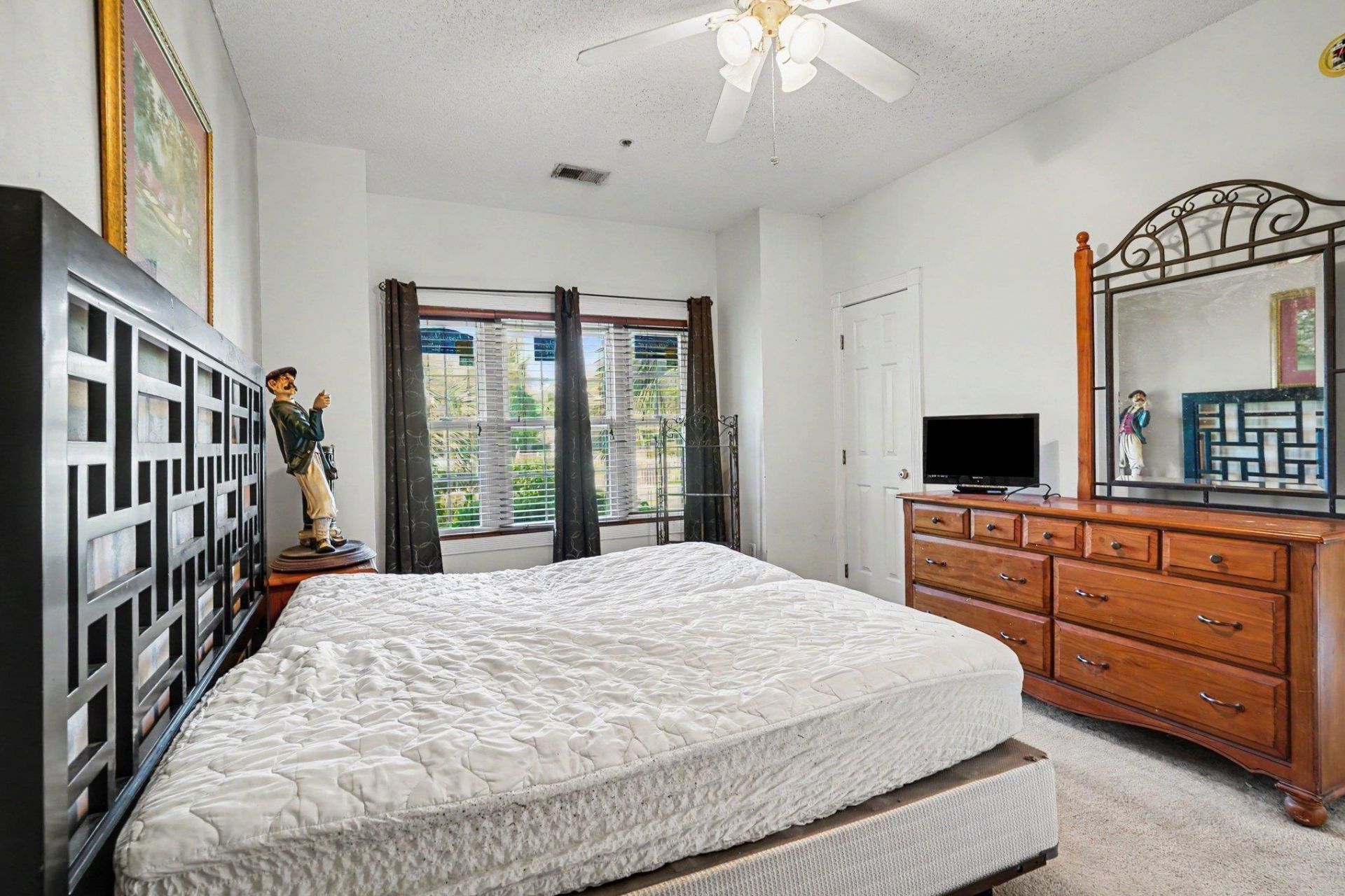 4835 Carnation Circle Photo 16