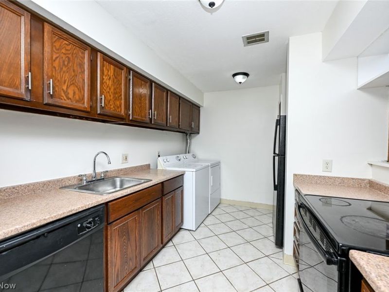 126 Ivy Hill Lane, Unit A-2, Medina, OH 44256 Photo 12