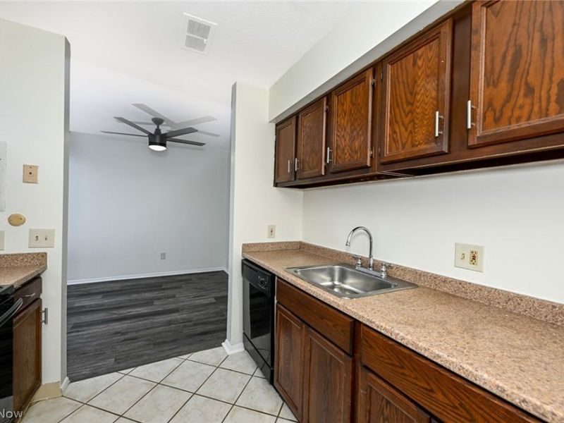 126 Ivy Hill Lane, Unit A-2, Medina, OH 44256 Photo 14