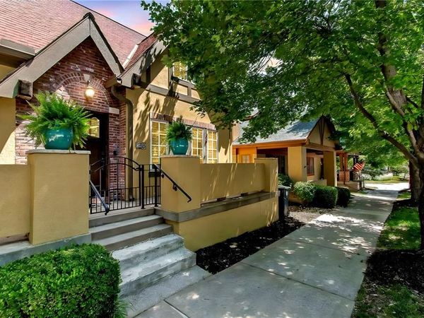 9008 NE 80th Street, Kansas City, MO 64158