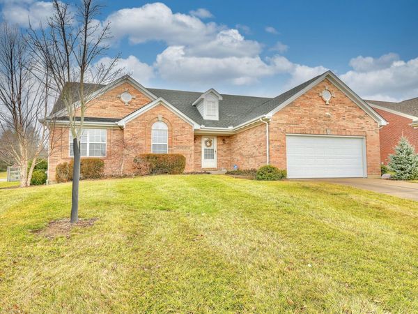2736 Coachlight Lane, Burlington, KY 41005