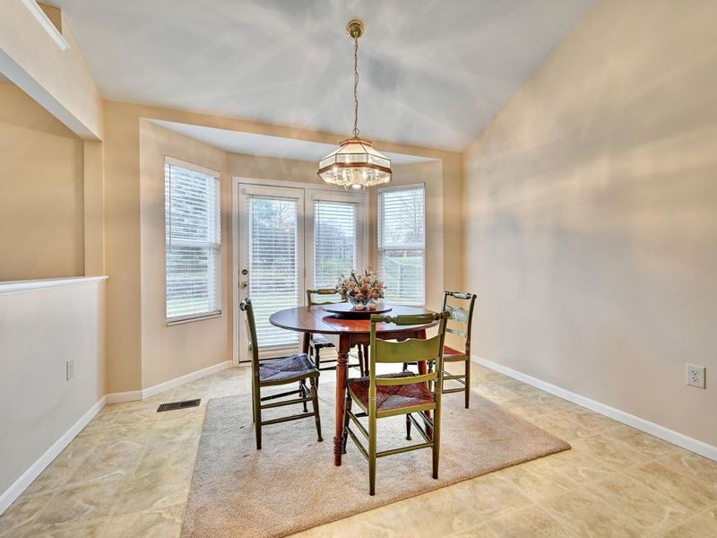 2736 Coachlight Lane, Burlington, KY 41005 Photo 9