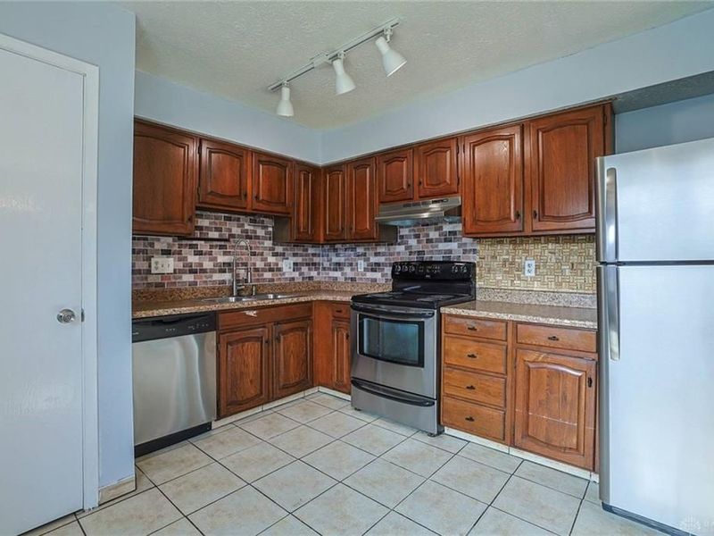 2437 Trinity Drive, Turtlecreek Township, OH 45044 Photo 11