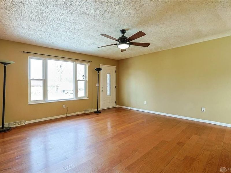 2437 Trinity Drive, Turtlecreek Township, OH 45044 Photo 4