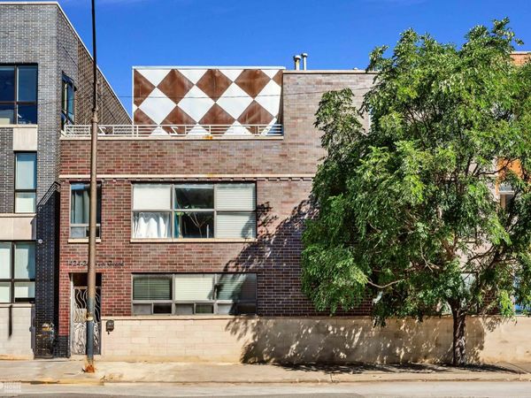 1424 W Grand Avenue, Unit 5, Chicago, IL 60642