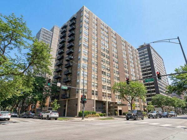 3033 N Sheridan Road, Unit 508, Chicago, IL 60657