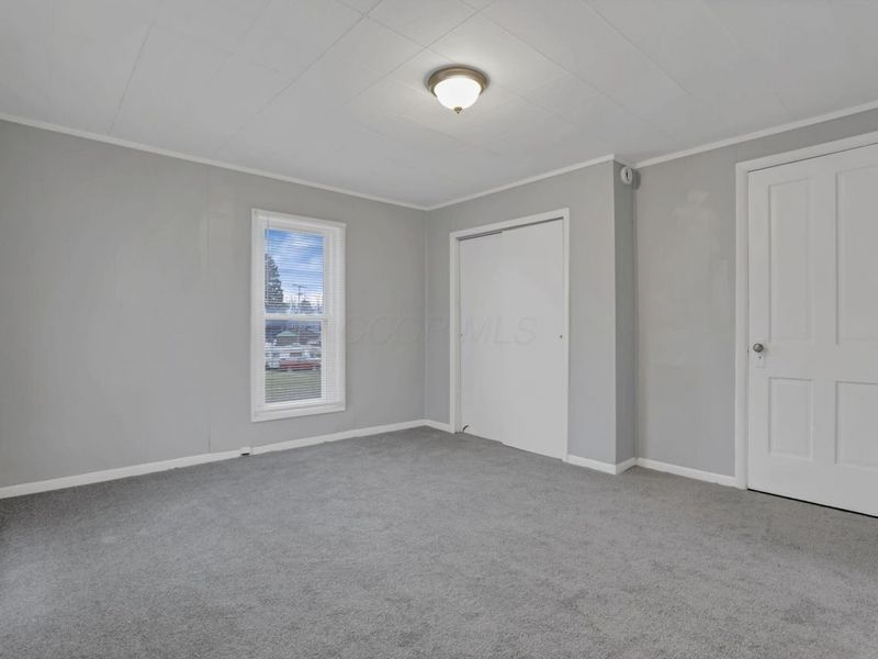 2475 Parkwood Avenue, Columbus, OH 43211 Photo 17