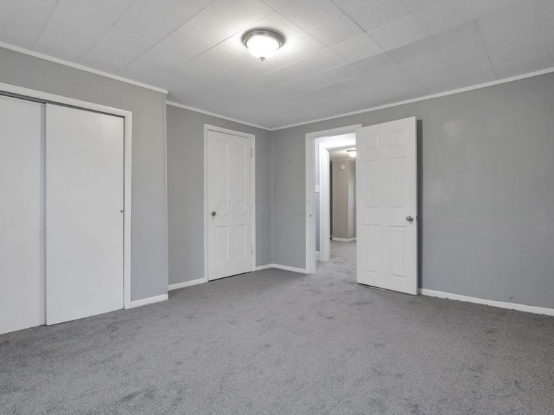 2475 Parkwood Avenue, Columbus, OH 43211 Photo 18