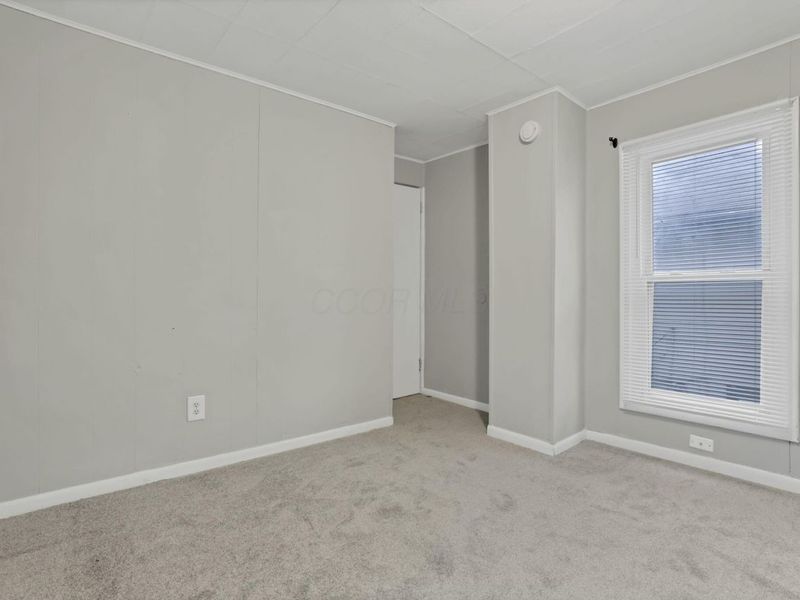 2475 Parkwood Avenue, Columbus, OH 43211 Photo 22