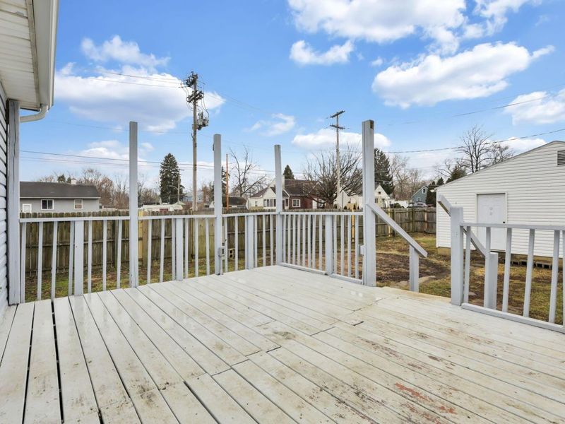 2475 Parkwood Avenue, Columbus, OH 43211 Photo 24