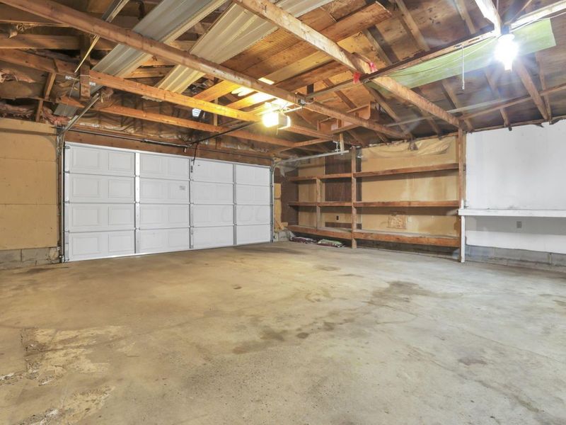 2475 Parkwood Avenue, Columbus, OH 43211 Photo 28