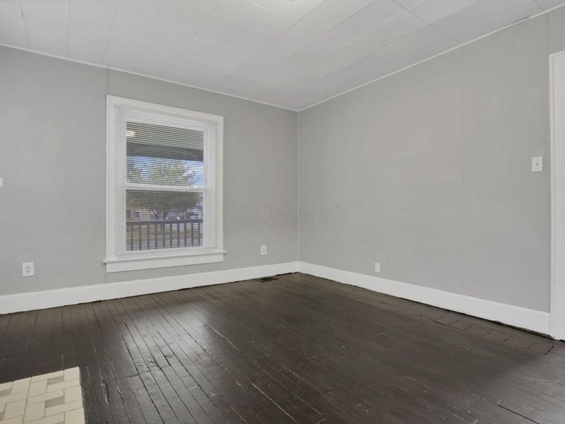 2475 Parkwood Avenue, Columbus, OH 43211 Photo 5