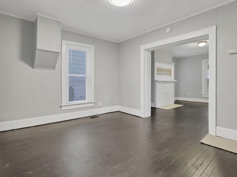 2475 Parkwood Avenue, Columbus, OH 43211 Photo 7