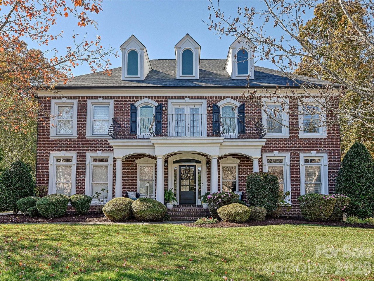 1005 Westbury Drive, Matthews, NC 28104 Main Photo