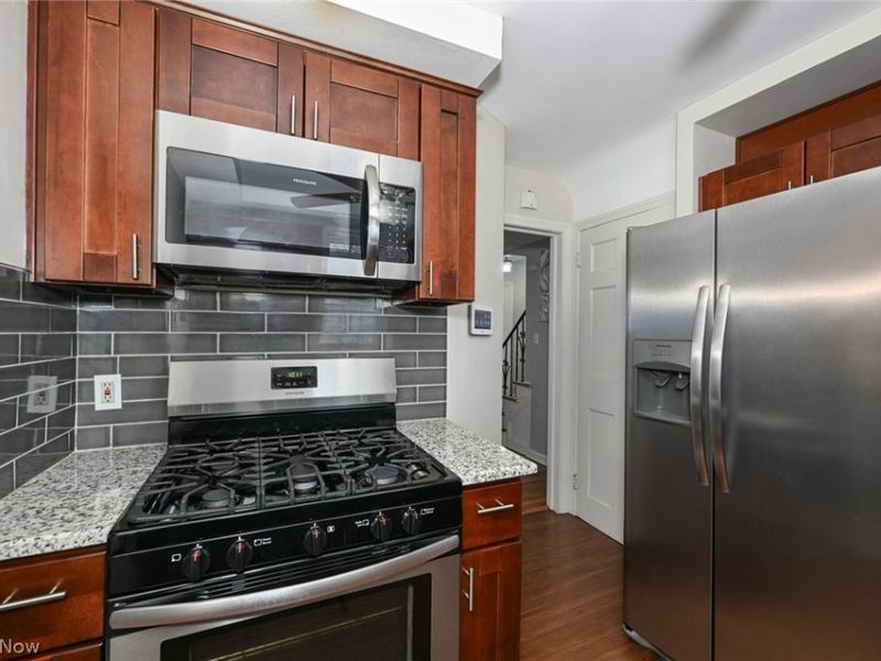 3699 Bainbridge Road, Cleveland, OH 44118 Photo 12