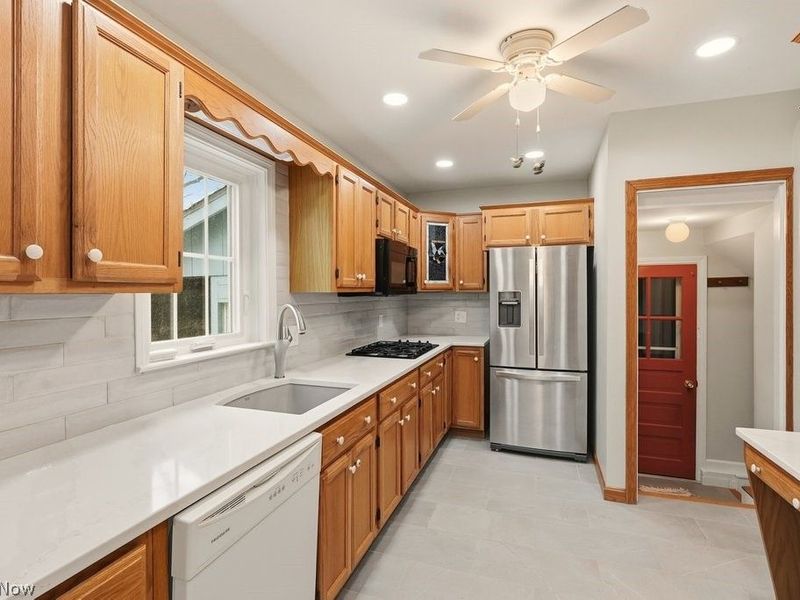 2665 Oak Park Boulevard, Cuyahoga Falls, OH 44221 Photo 15