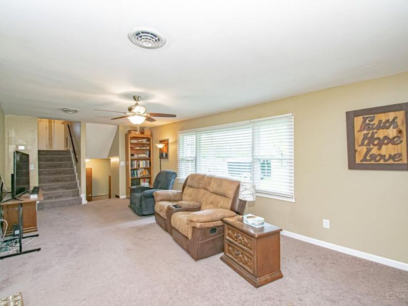 9500 Arnett Drive, Jefferson Twp, OH 45347 Photo 5