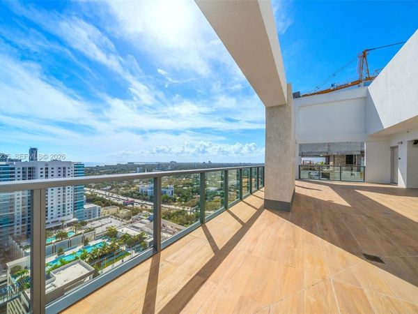 229 SW 9th St , Unit 208, Miami, FL 33130
