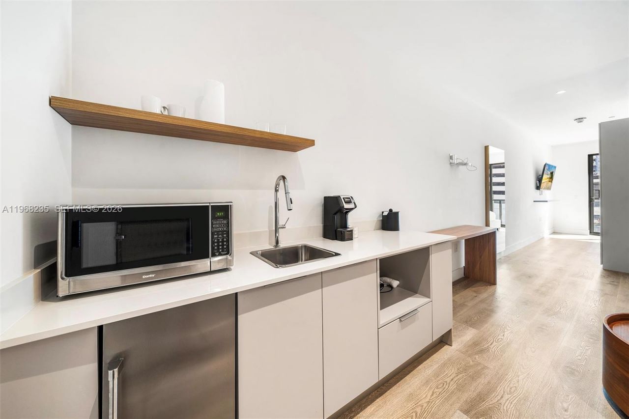 229 SW 9th St , Unit 208, Miami, FL 33130 Photo