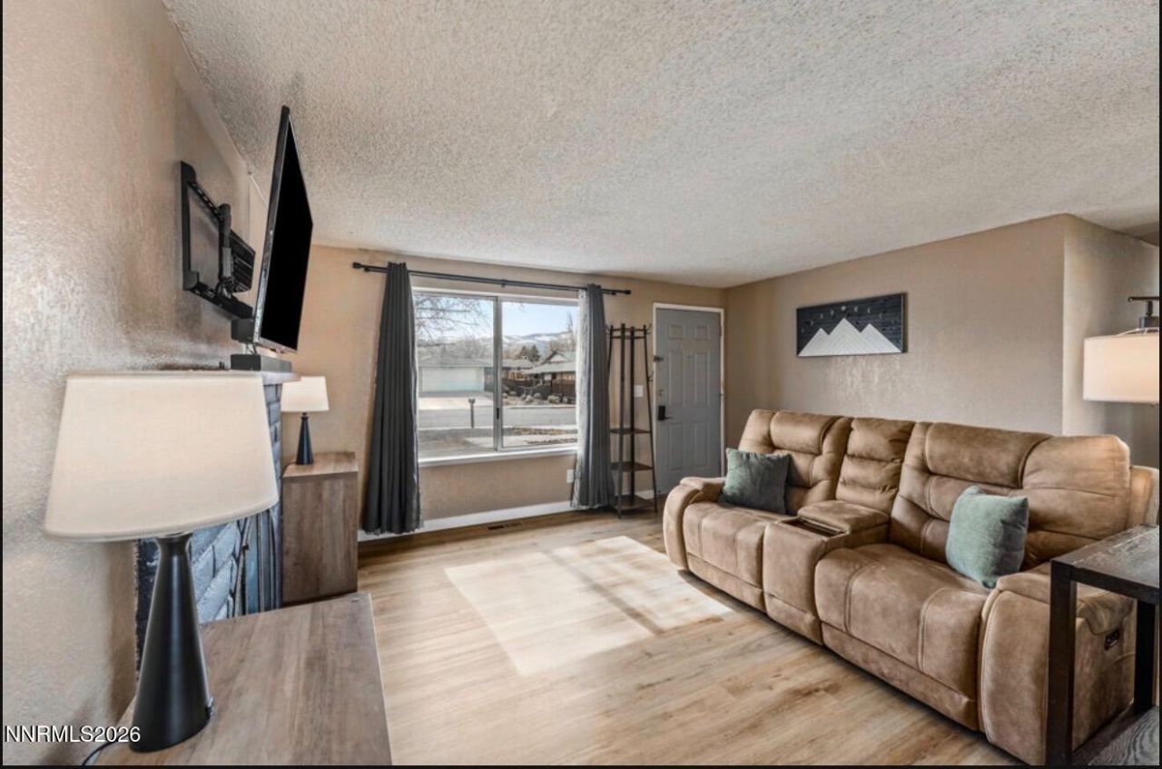 10075 Hornblende Street, Reno, NV 89506 Photo