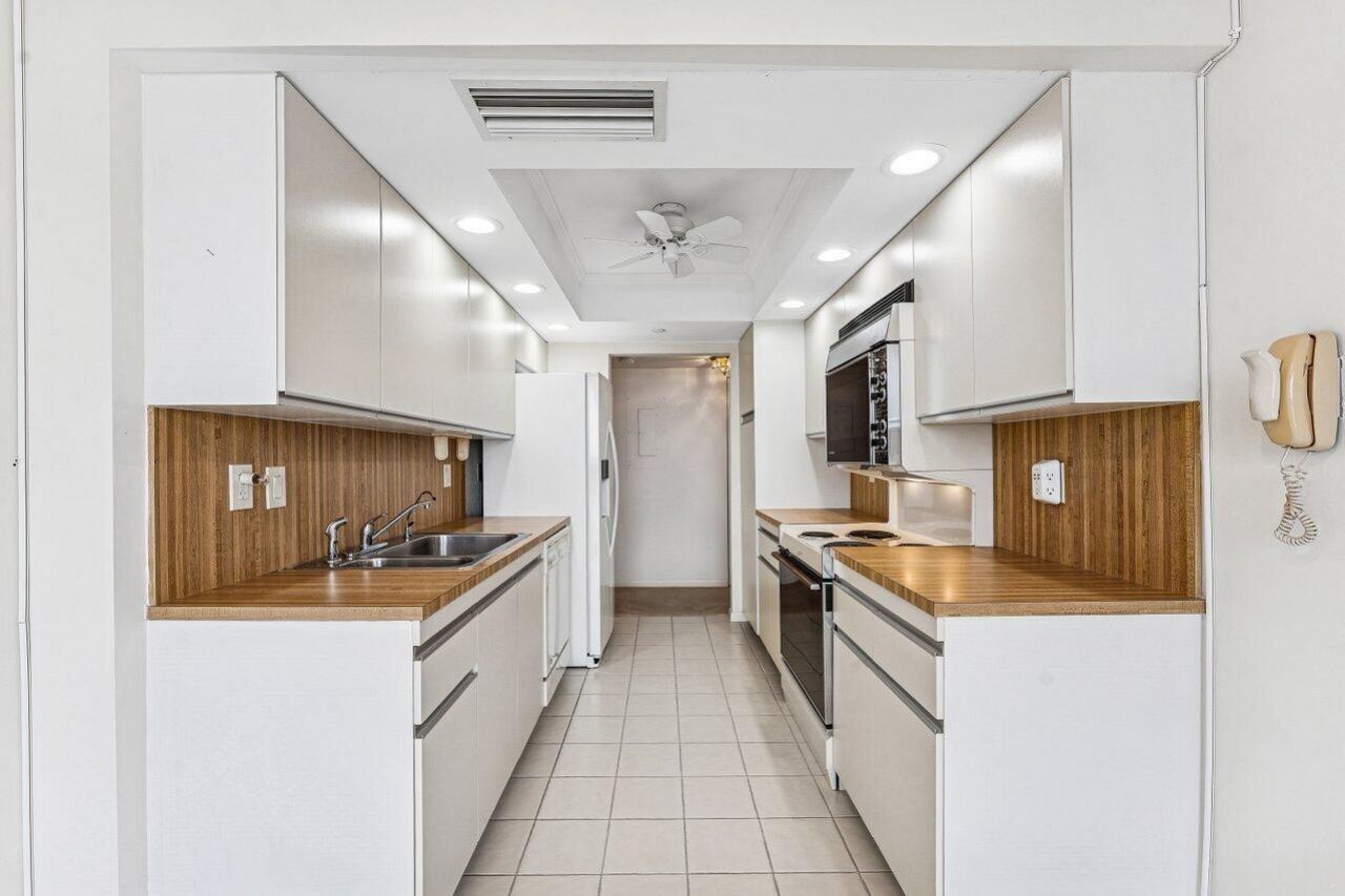 2003 N Ocean Boulevard, Unit 1004, Boca Raton, FL 33431 Photo