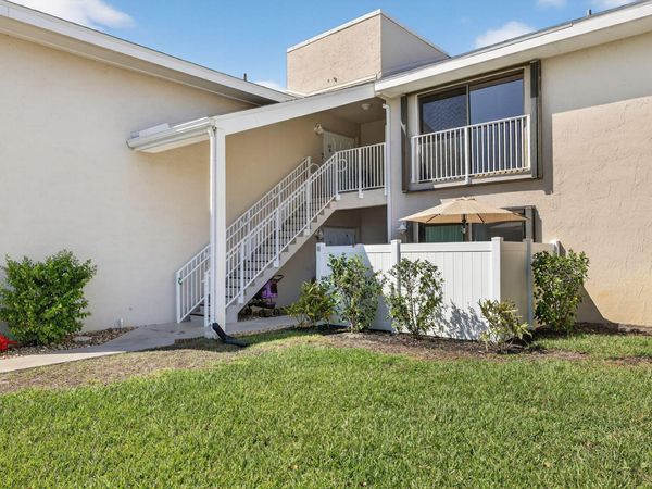3210 S Lakeview Circle, Unit 3-102, Hutchinson Island, FL 34949