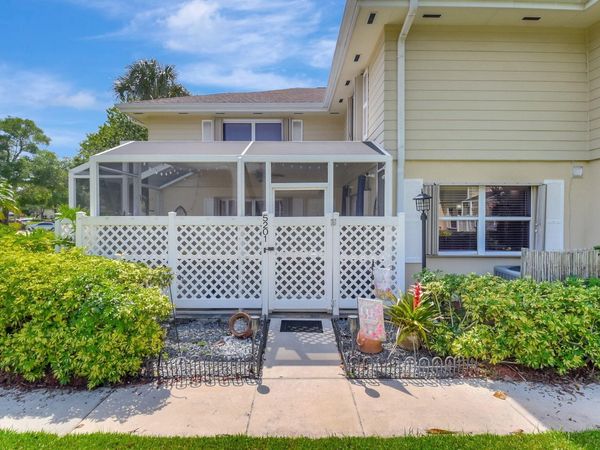 5201 Wheatley Court, Boynton Beach, FL 33436
