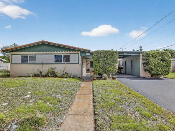 882 Azalea Court, Plantation, FL 33317