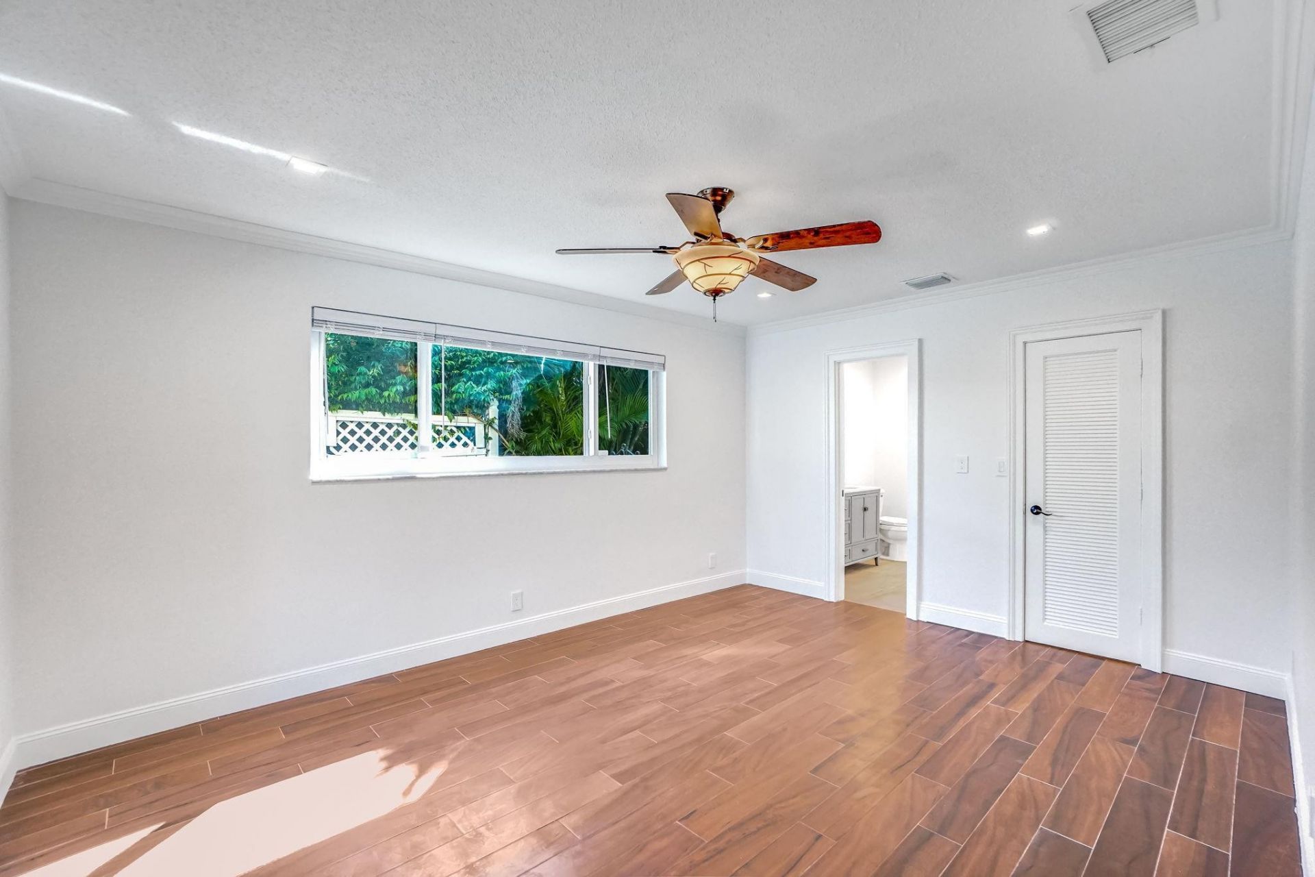5550 NE 26th Avenue, Fort Lauderdale, FL 33308 Photo
