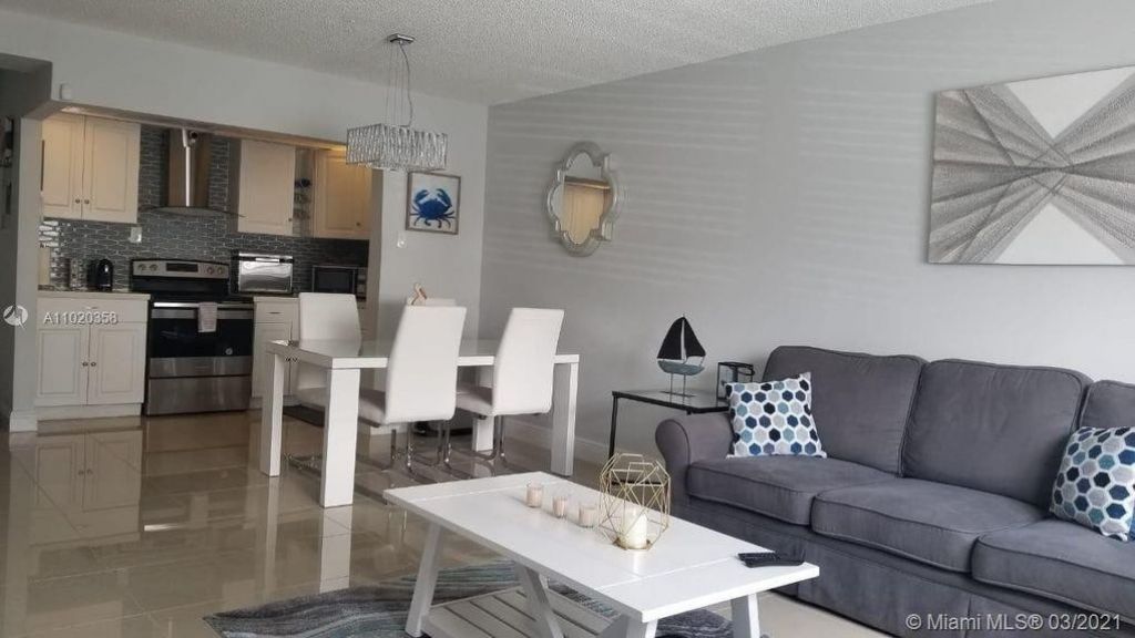 1560 Mckinley Street, Unit 110W, Hollywood, FL 33020 Photo