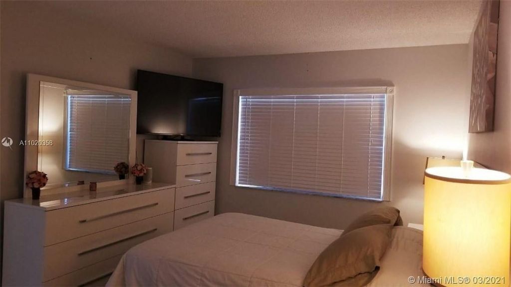 1560 Mckinley Street, Unit 110W, Hollywood, FL 33020 Photo