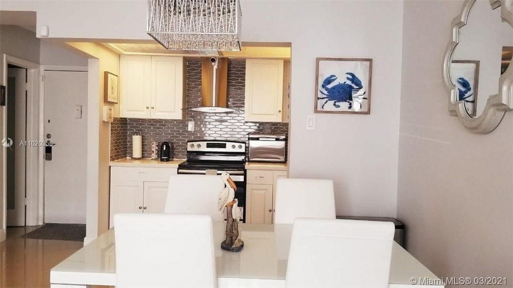 1560 Mckinley Street, Unit 110W, Hollywood, FL 33020 Photo