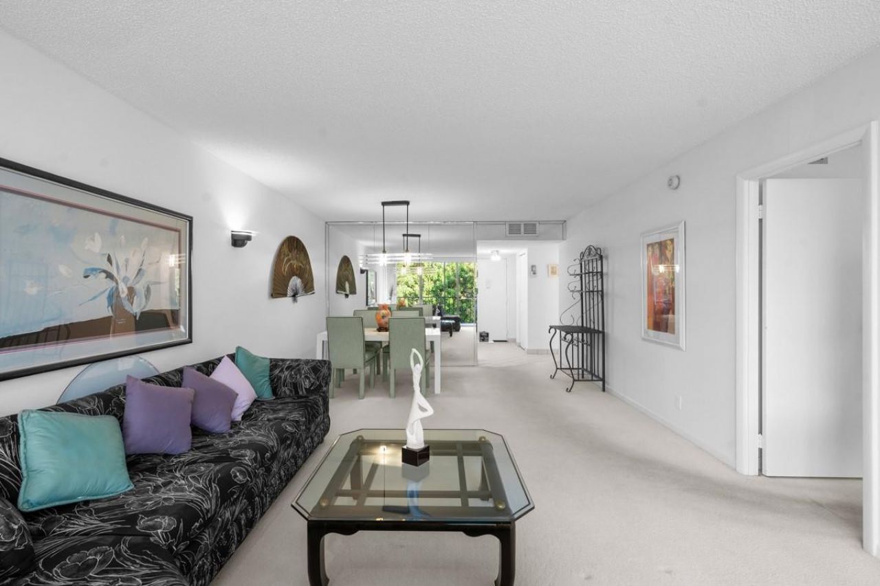 7080 Environ Boulevard, Unit 423, Lauderhill, FL 33319 Photo