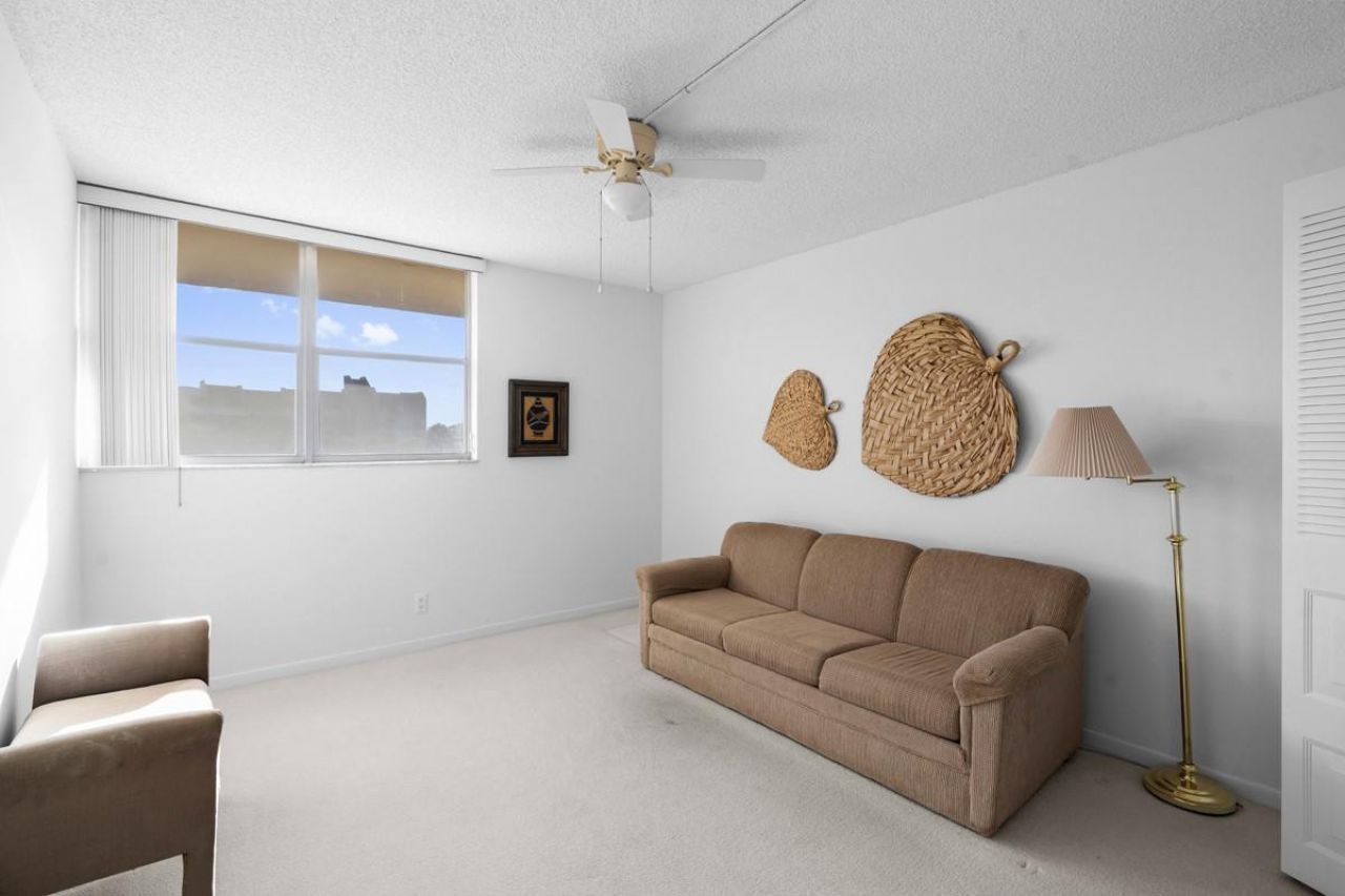 7080 Environ Boulevard, Unit 423, Lauderhill, FL 33319 Photo
