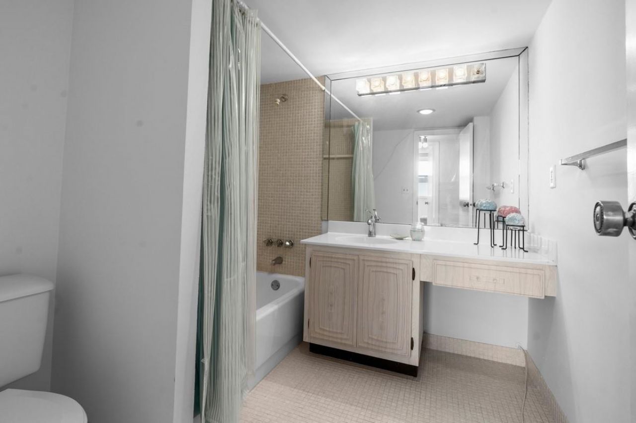 7080 Environ Boulevard, Unit 423, Lauderhill, FL 33319 Photo