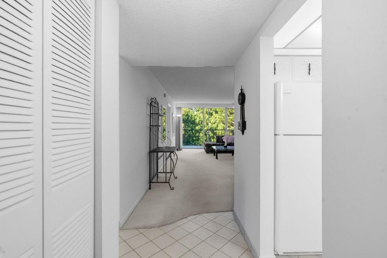 7080 Environ Boulevard, Unit 423, Lauderhill, FL 33319 Photo