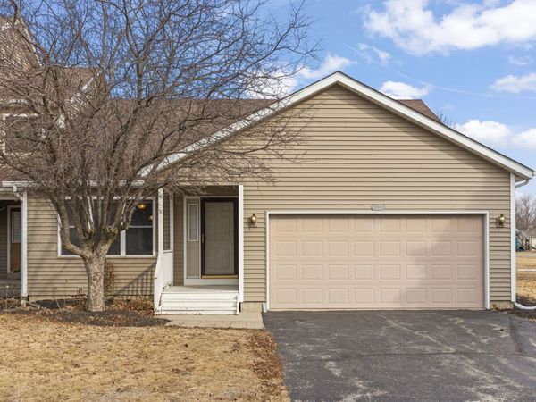 230 Morrow Street, Unit D, Somonauk, IL 60552