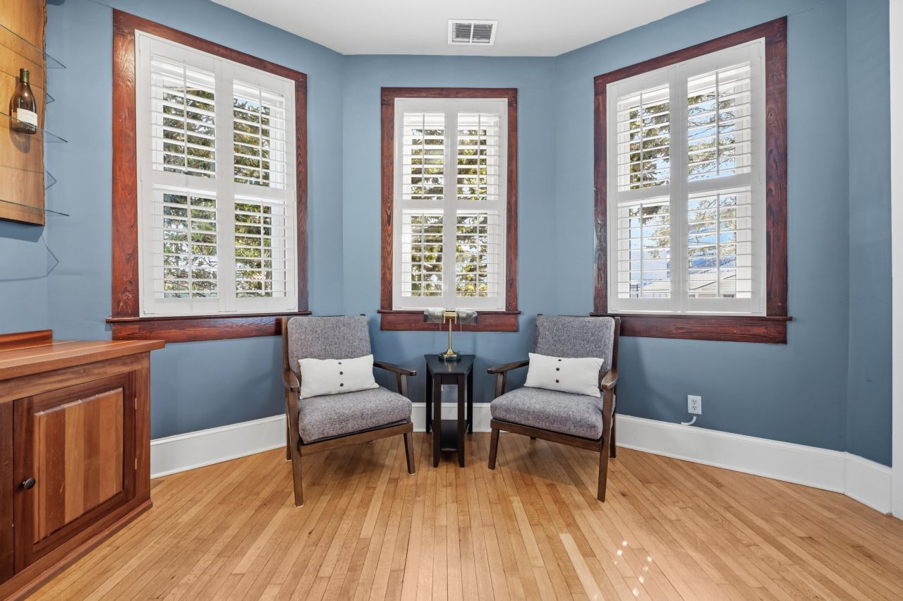 294 Congress Street Photo 14