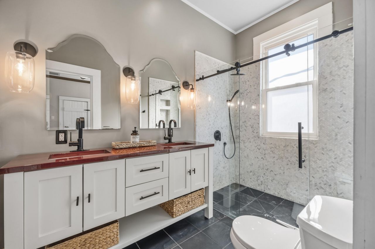 294 Congress Street Photo 20