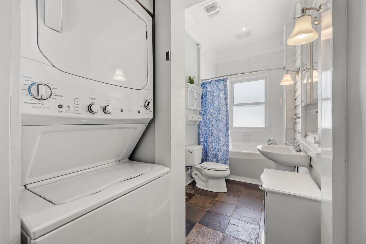 294 Congress Street Photo 25