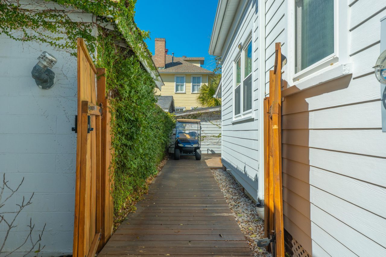 294 Congress Street Photo 41