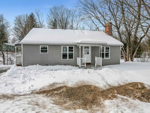 5 Alder Lane, Essex, VT 05452