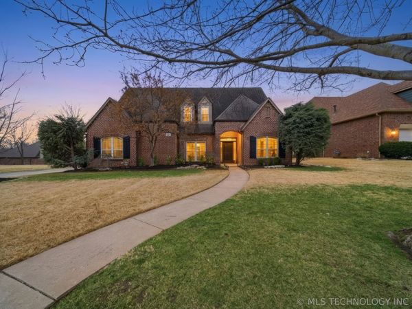 9152 E 103rd Street, Bixby, OK 74133