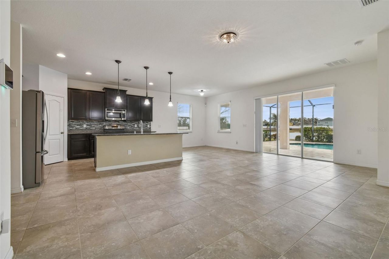 10507 Avian Forrest Drive, Riverview, FL 33578 Photo