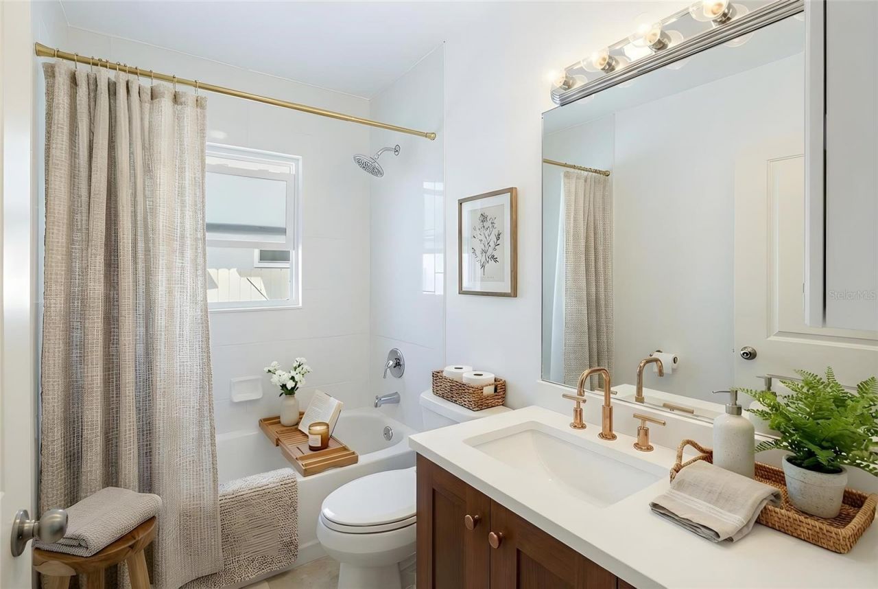 5119 Oxford Drive, Sarasota, FL 34242 Photo